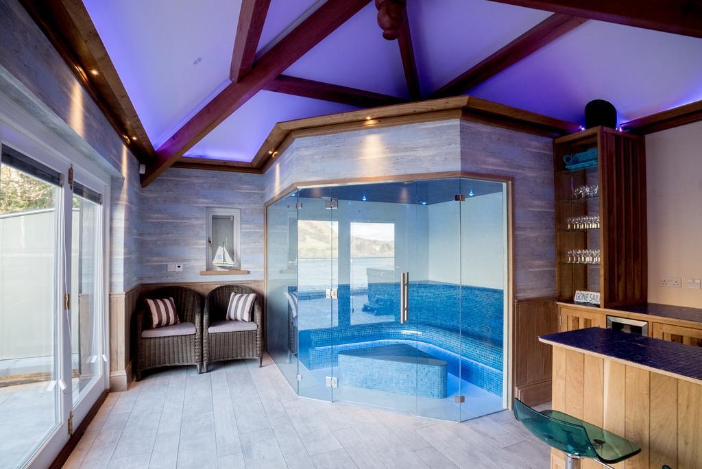 Waternook Lakeside Holiday home