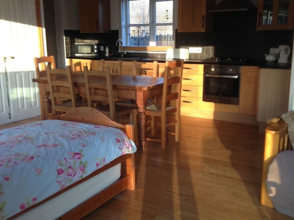 Bed & Breakfast Rebels Hide 3*