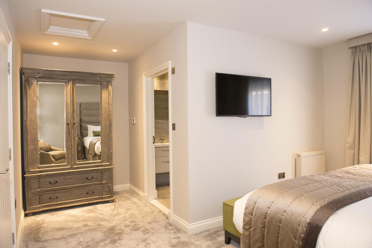 Roundthorn & Luxury