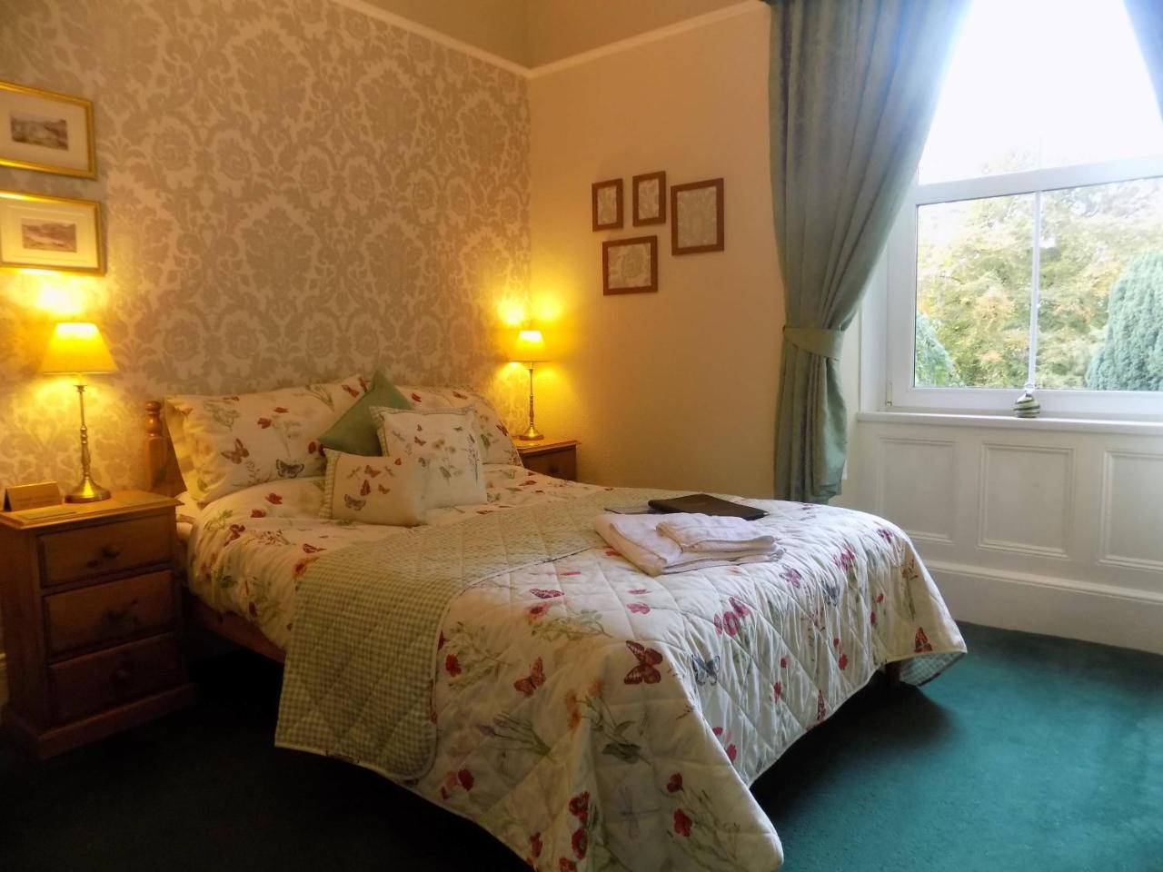 Glendale Guest house 4*