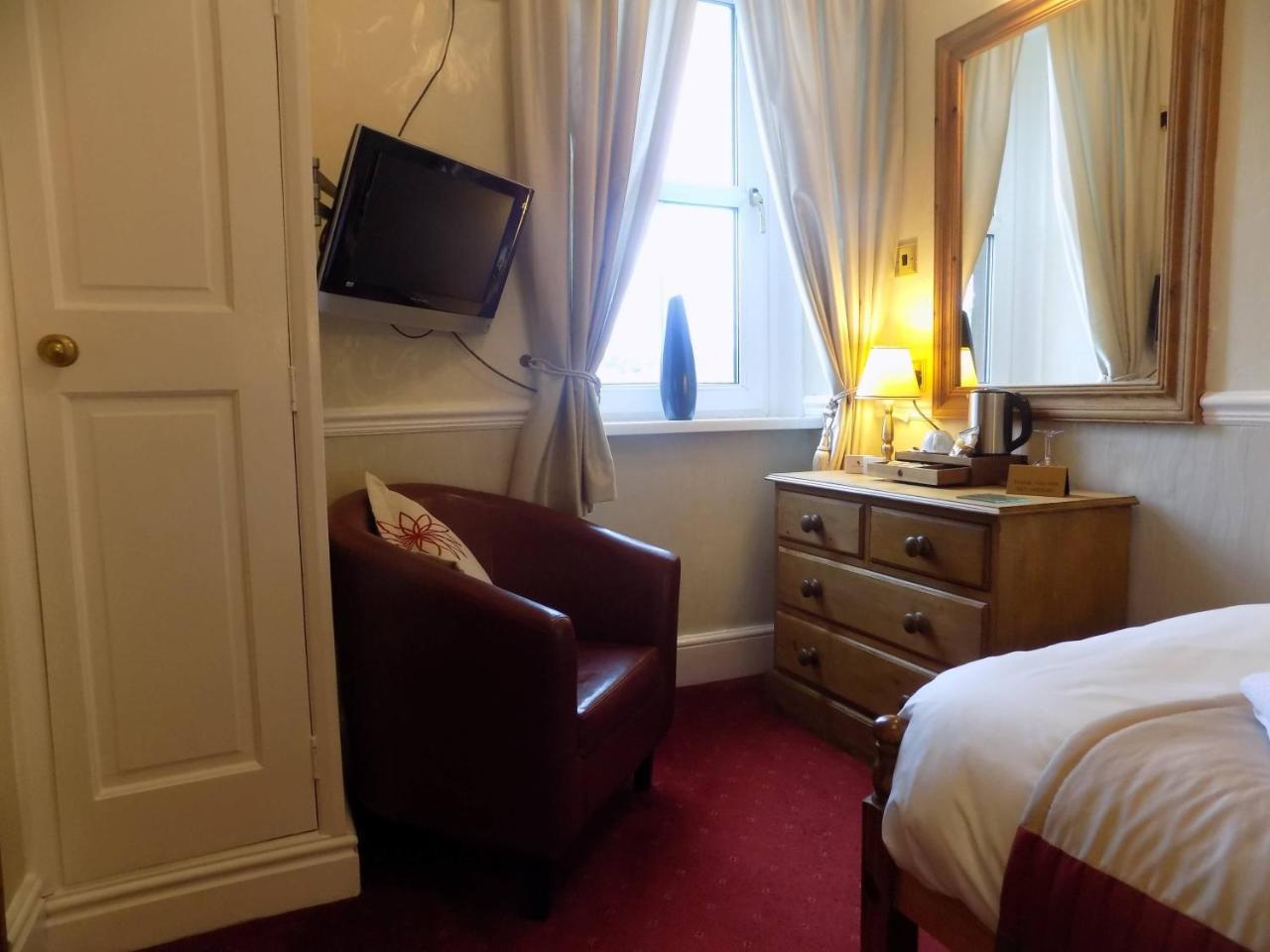 Glendale Guest house 4*
