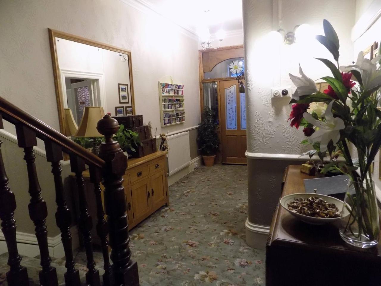 Glendale Guest house 4*