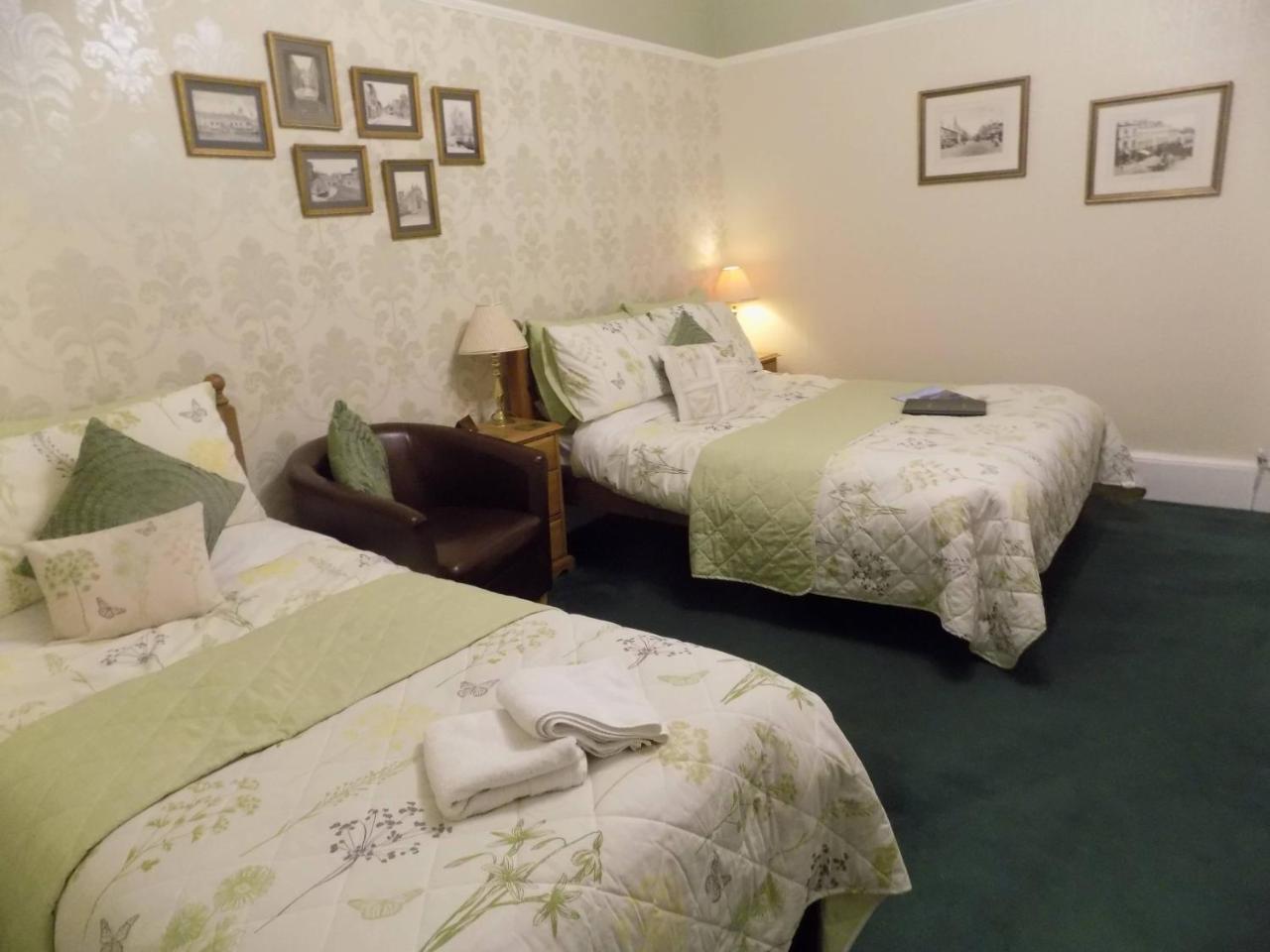 Guest house Glendale