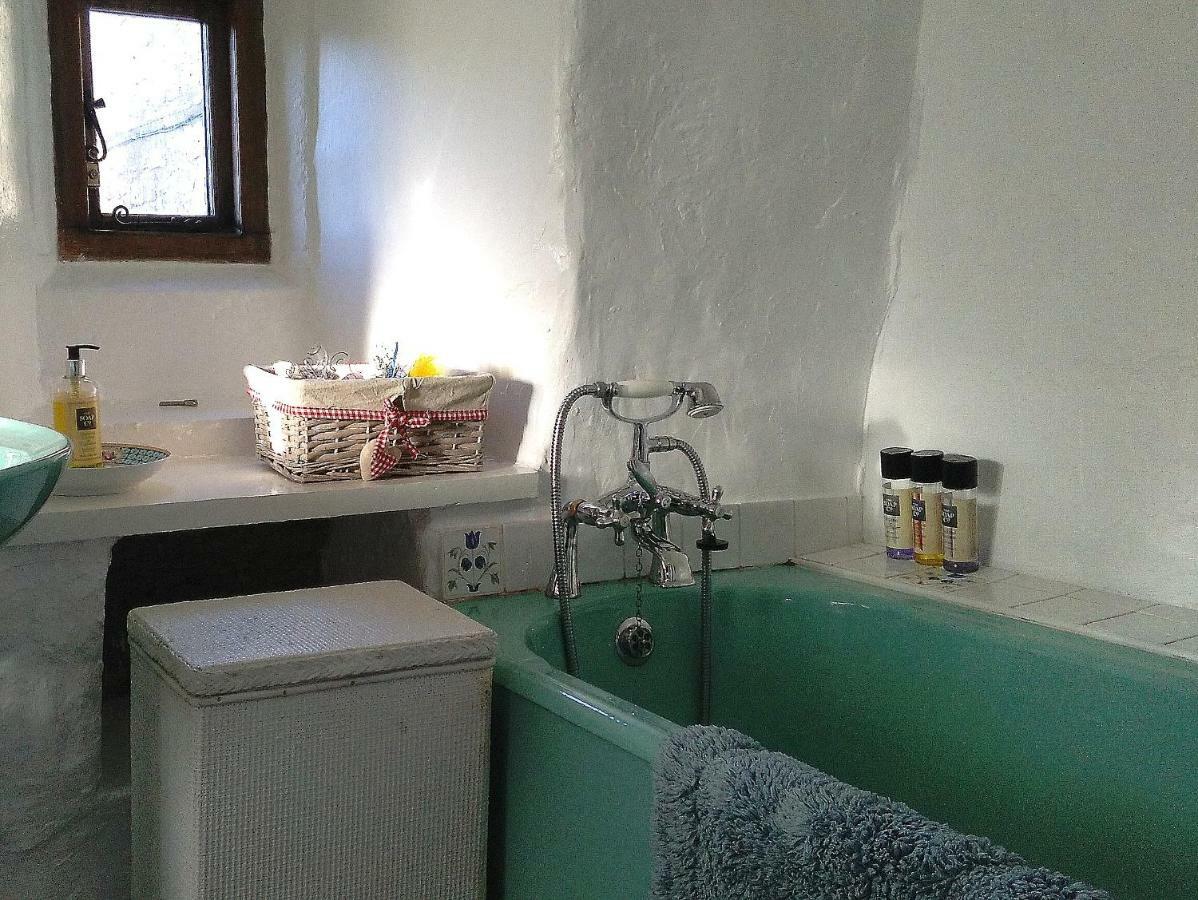 Bed & Breakfast Johnby Hall 4*