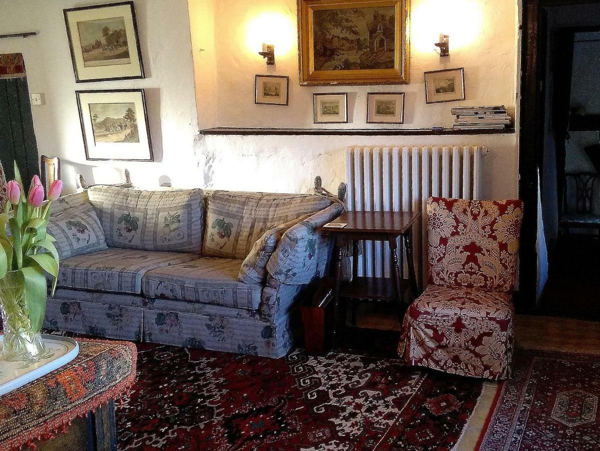 Johnby Hall Bed & Breakfast 4*