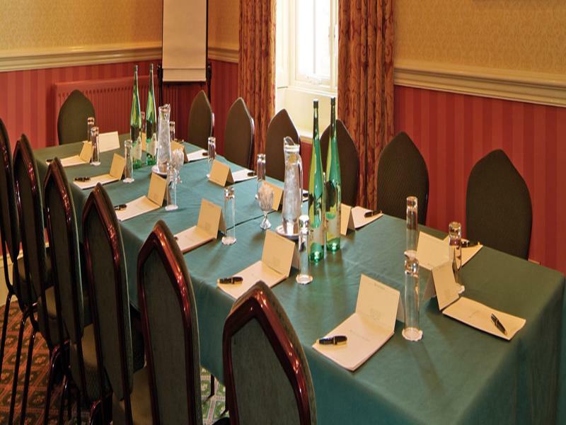 Hotel Roundthorn & Luxury
