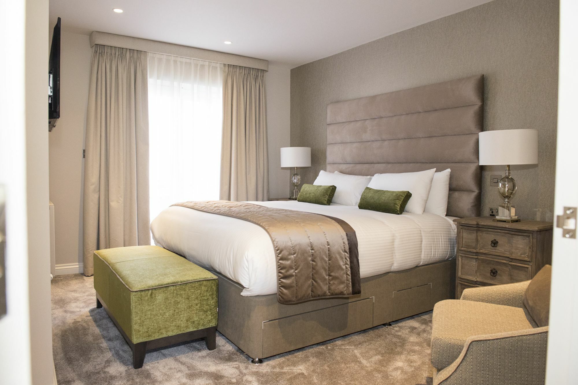 Roundthorn & Luxury 5*