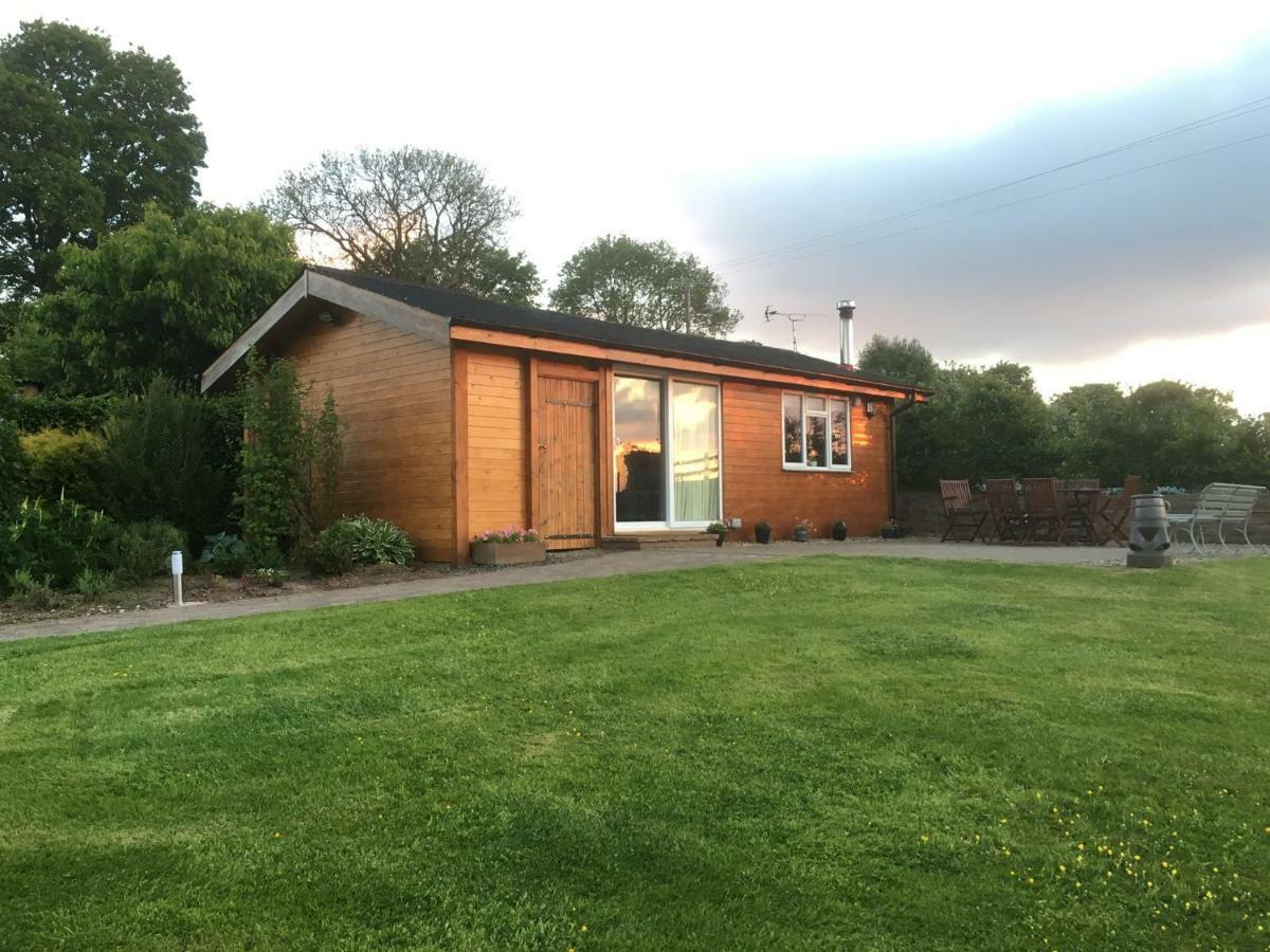 Summer House, Glassonby Chalet *