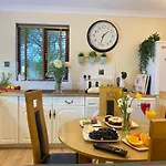 Lake District Cottage In 1 Acre Gardens Off M6