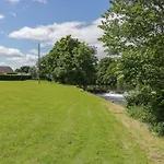 9 Eamont Park
