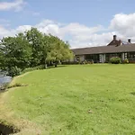 9 Eamont Park