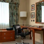 North Lakes Hotel And Spa