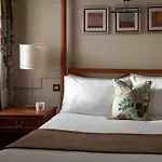 North Lakes Hotel And Spa