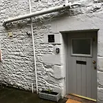 The Cosy Cottage