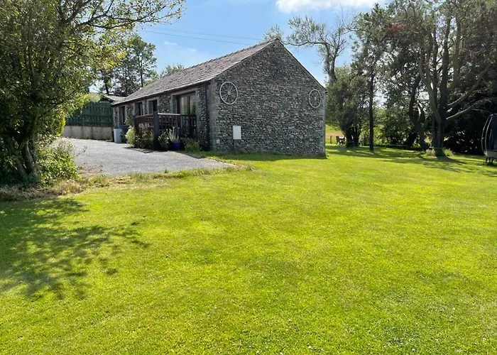 Lake District Cottage In 1 Acre Gardens Off M6