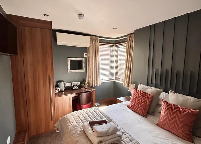 Foundry 34