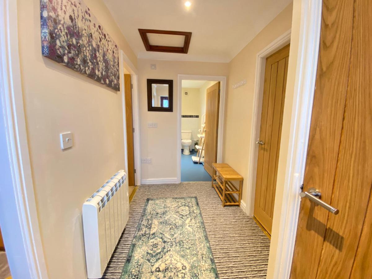 District In 1 Acre Gardens Off M6 Penrith