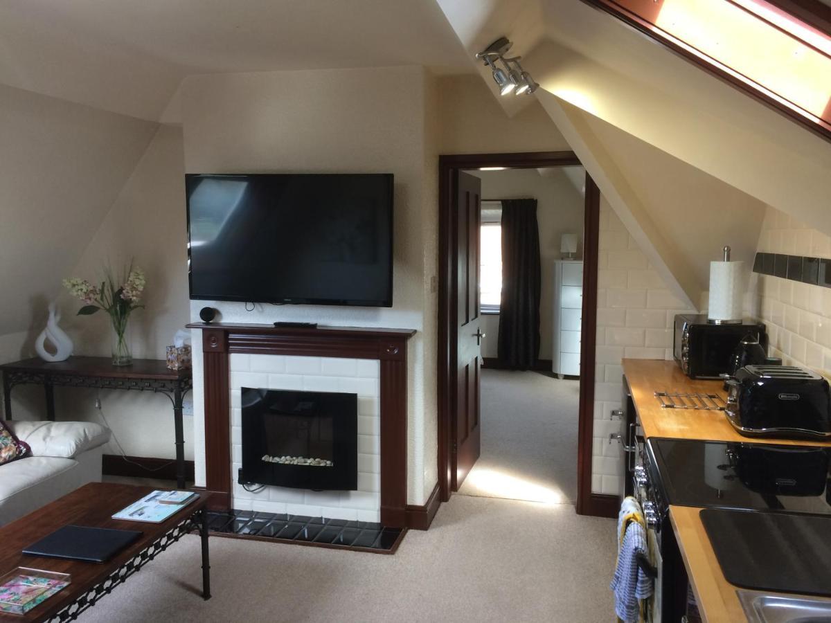 Stylish In Stone-built Former Rectory Apartment