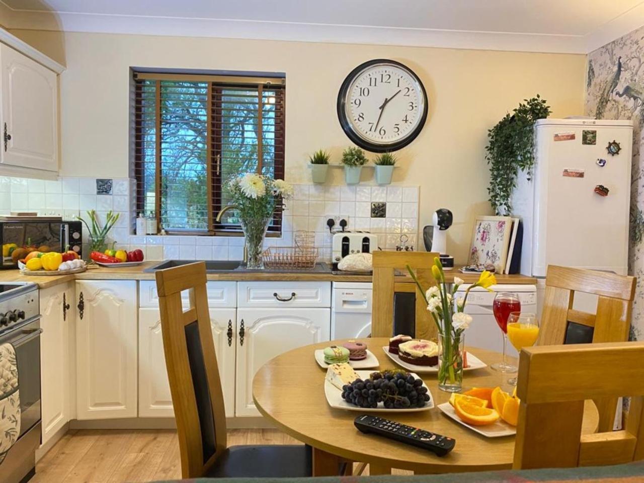Country house District In 1 Acre Gardens Off M6 Penrith