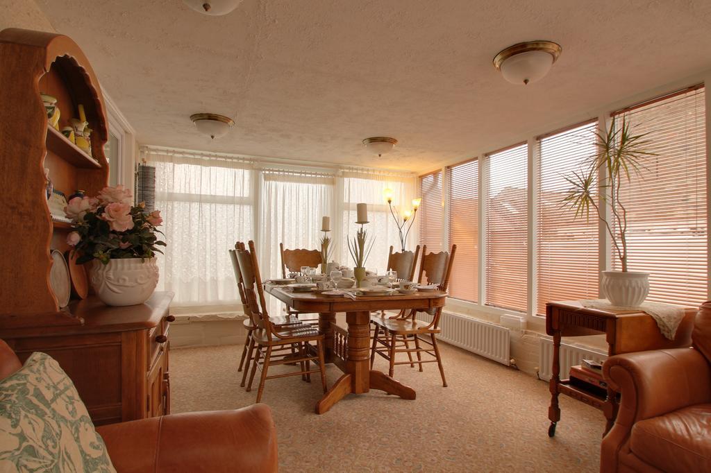 Laurel House 5*